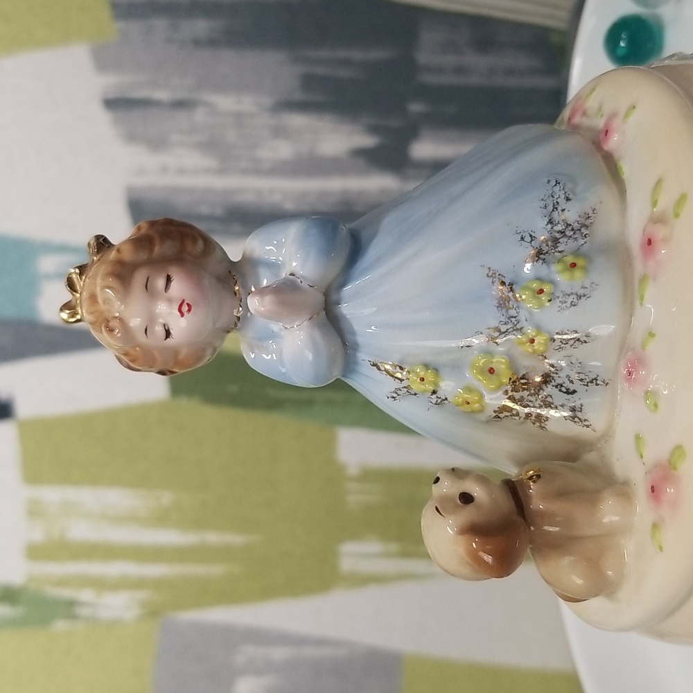 Vtg Josef Originals Heart Warming Girl With Puppy Musical Working Condition
